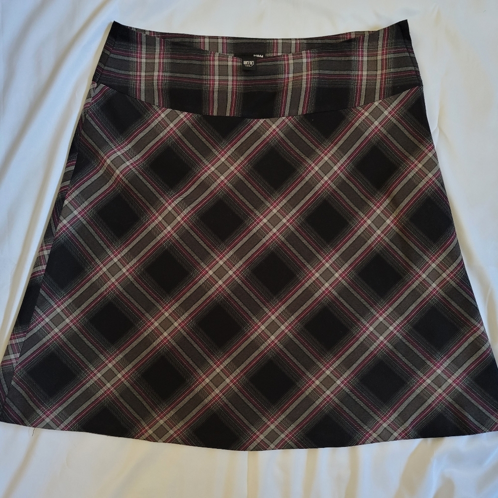 H&M Woman's size 12 plaid shirt